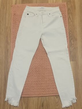 KanCan White High-Rise Stretch Jeans 7/27
